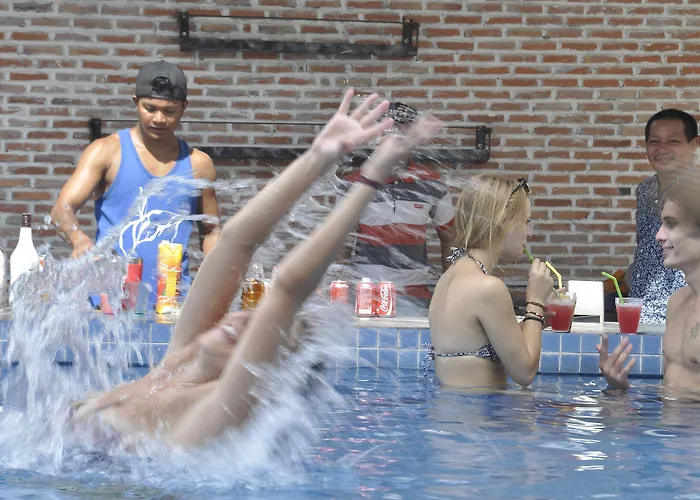 Pool Party Hostel Siem Reap